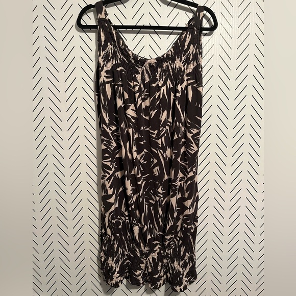 Diane Von Furstenberg Black and Cream Silk Dress - Picture 8 of 11